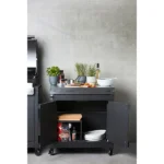 781033 3 600x600 crop center